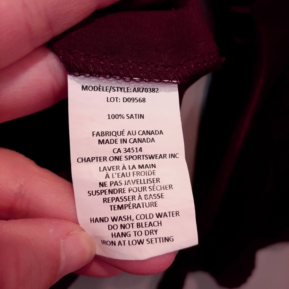 ARTIZAN ROBIN BARRE Flare Sleeve Satin Blouse Top Burgundy Womens Size Medium - Picture 14 of 14